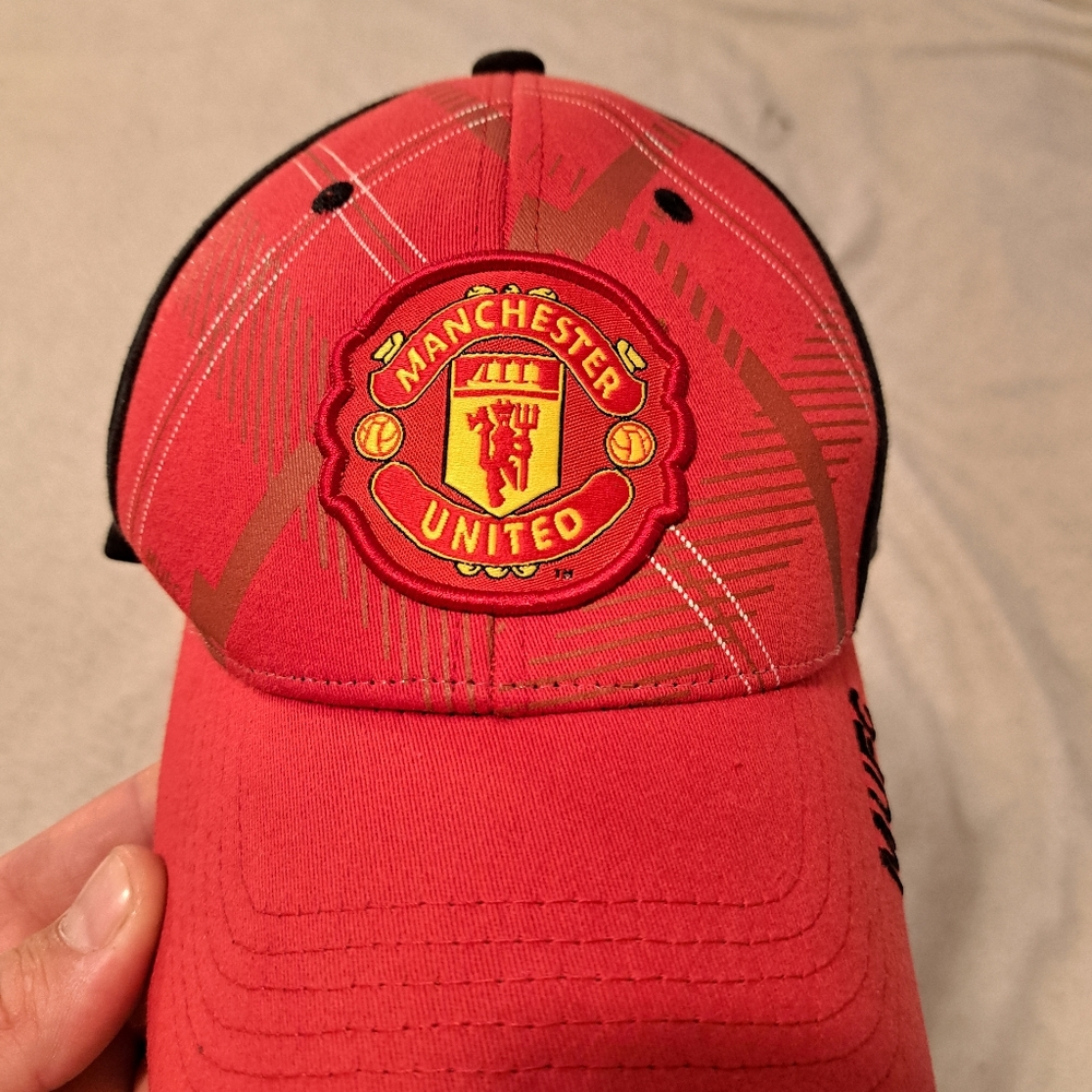 Manchester united hat